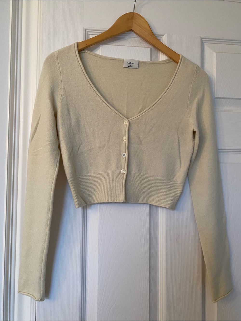 Wilfred Cream V-Neck Cropped Cardigan